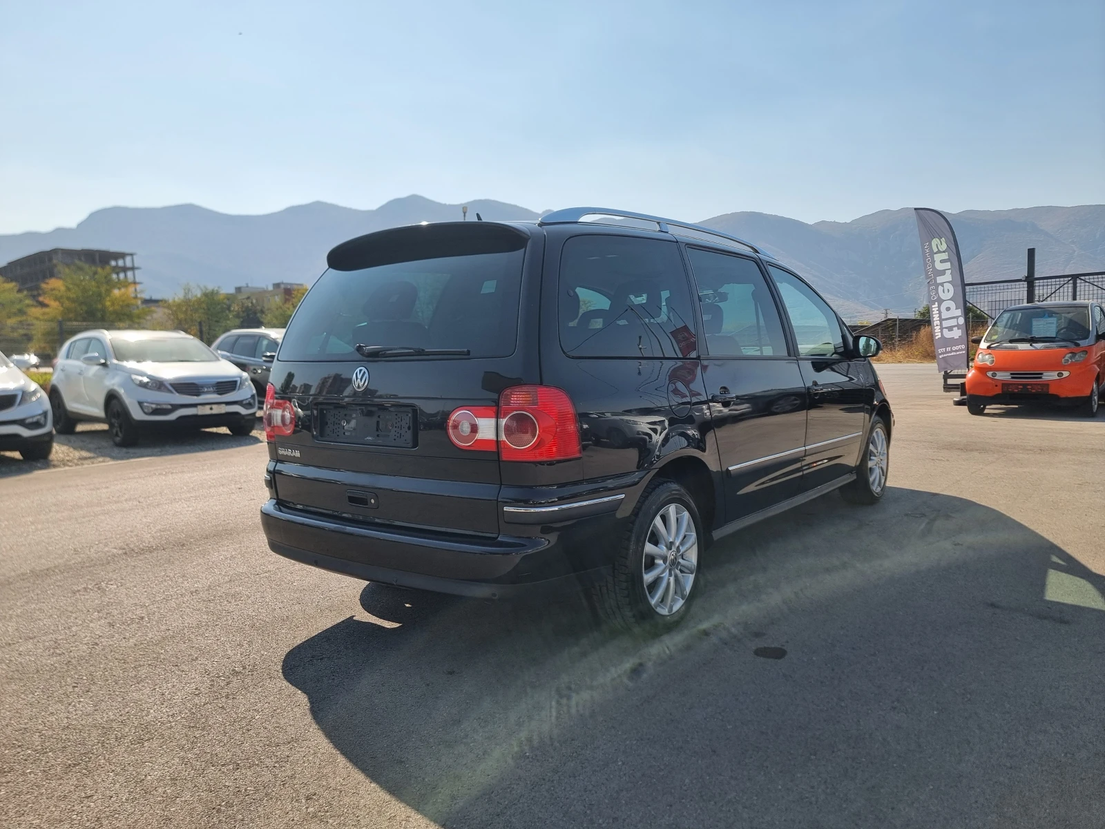 VW Sharan 2.0TDI, снимка 7 - Автомобили и джипове - 53154419