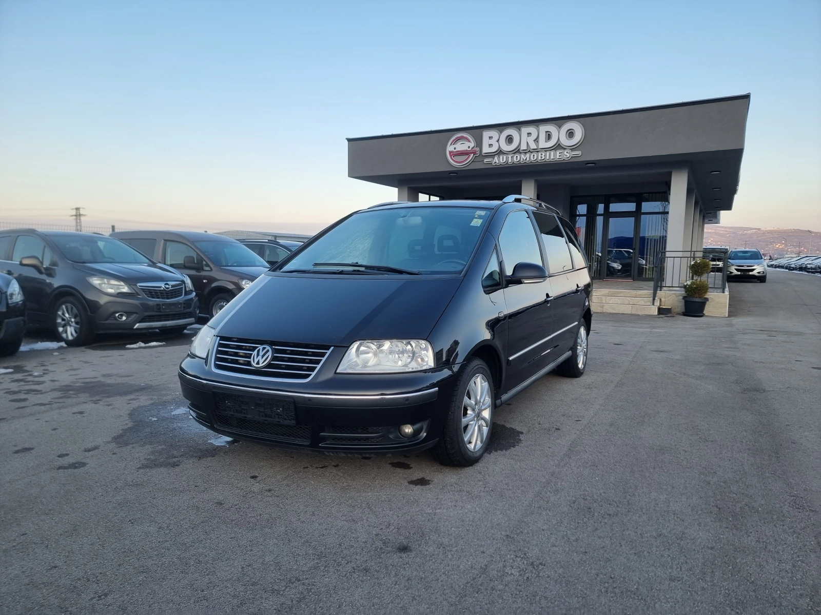 VW Sharan 2.0TDI - изображение 2