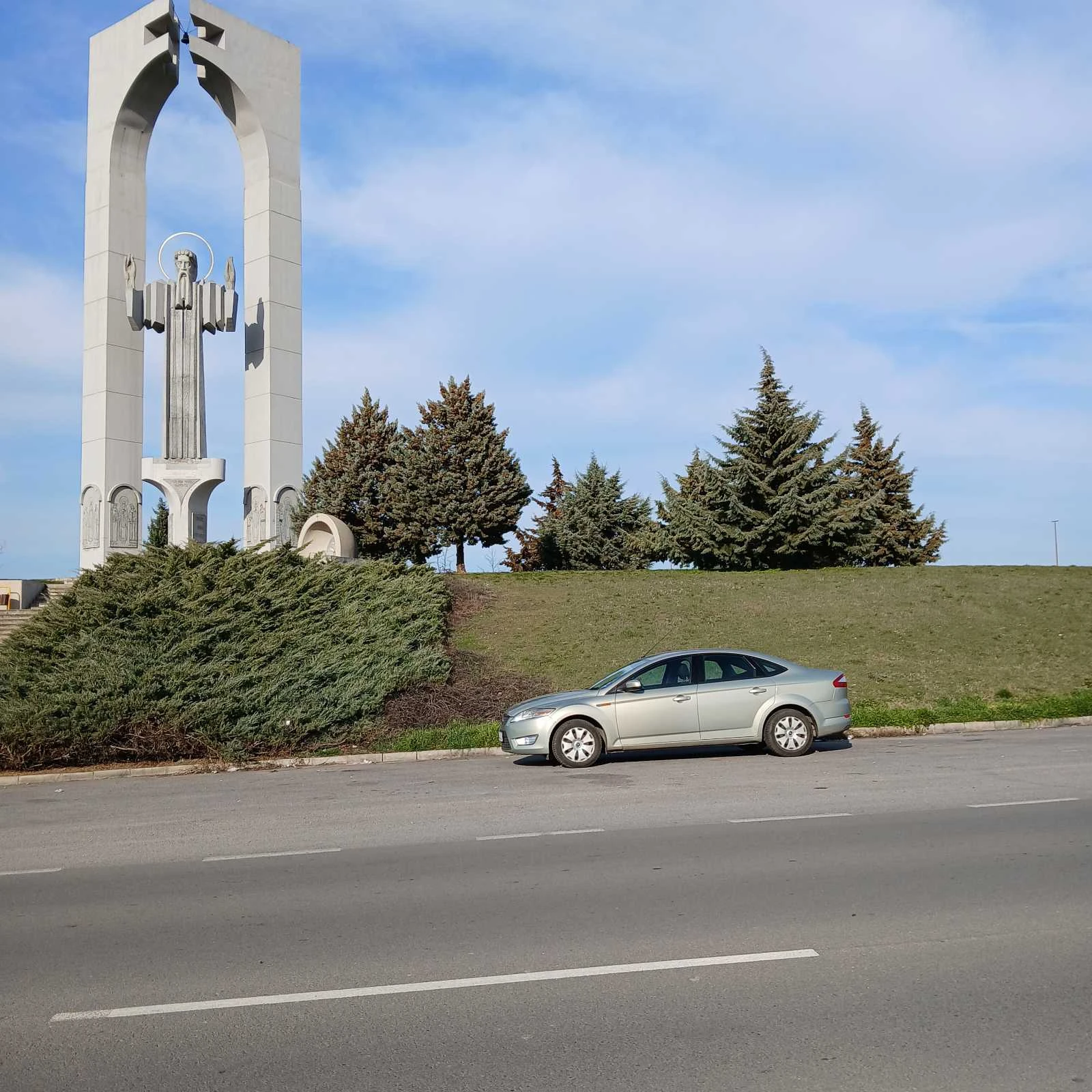 Ford Mondeo 1.8 TDCI (Напълно обслужена), снимка 7 - Автомобили и джипове - 53441355