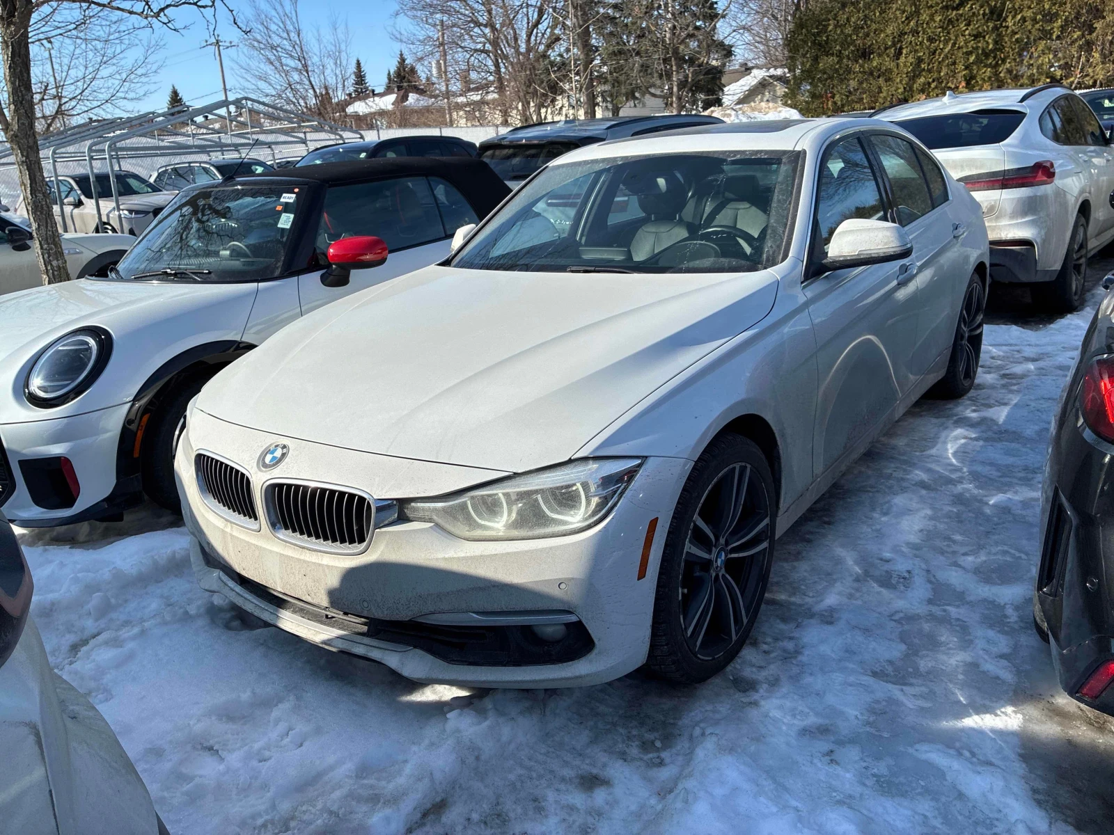 BMW 330  330i xDrive / CARFAX/ LED / CAMERA , снимка 17 - Автомобили и джипове - 53719390