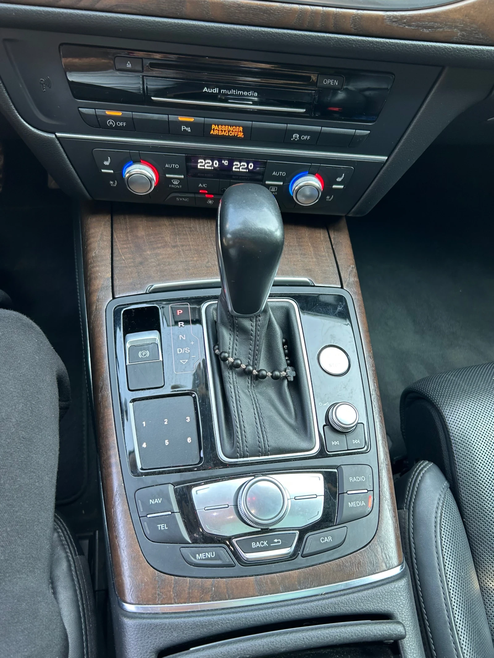 Audi A6 2.0 tfsi, снимка 11 - Автомобили и джипове - 53926366