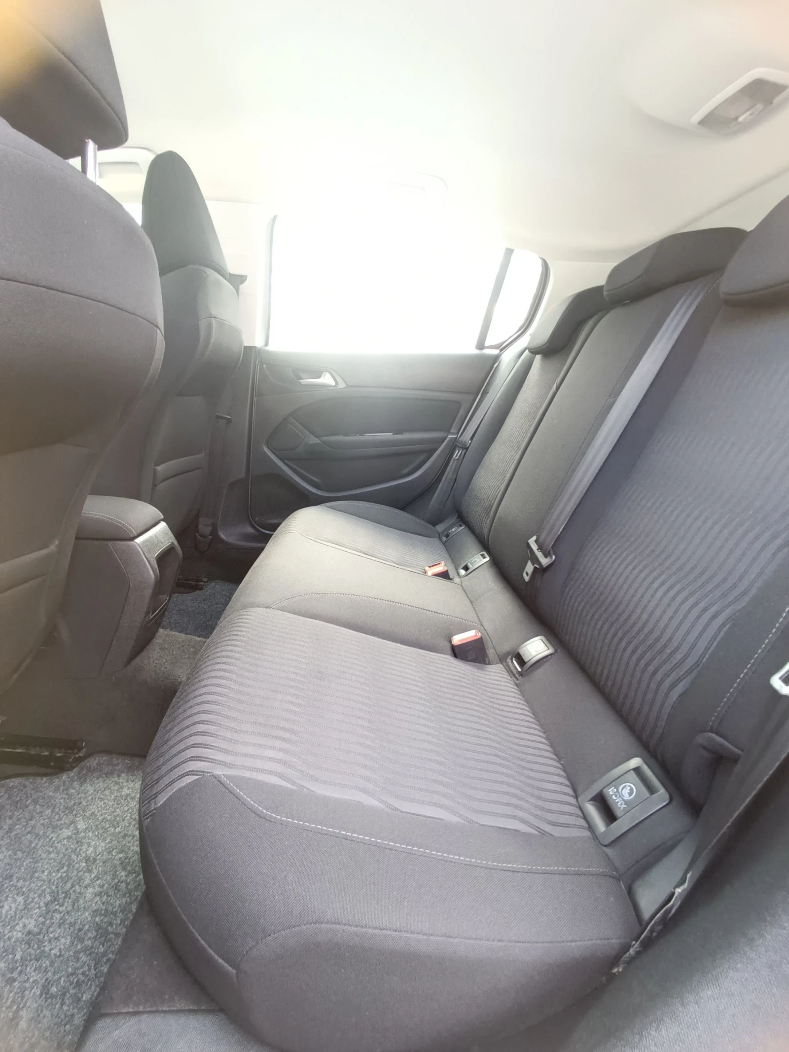 Peugeot 308 1.2i | Mobile.bg � ����������� 9