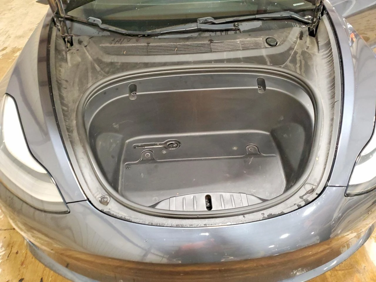 Tesla Model 3, снимка 11 - Автомобили и джипове - 54273307