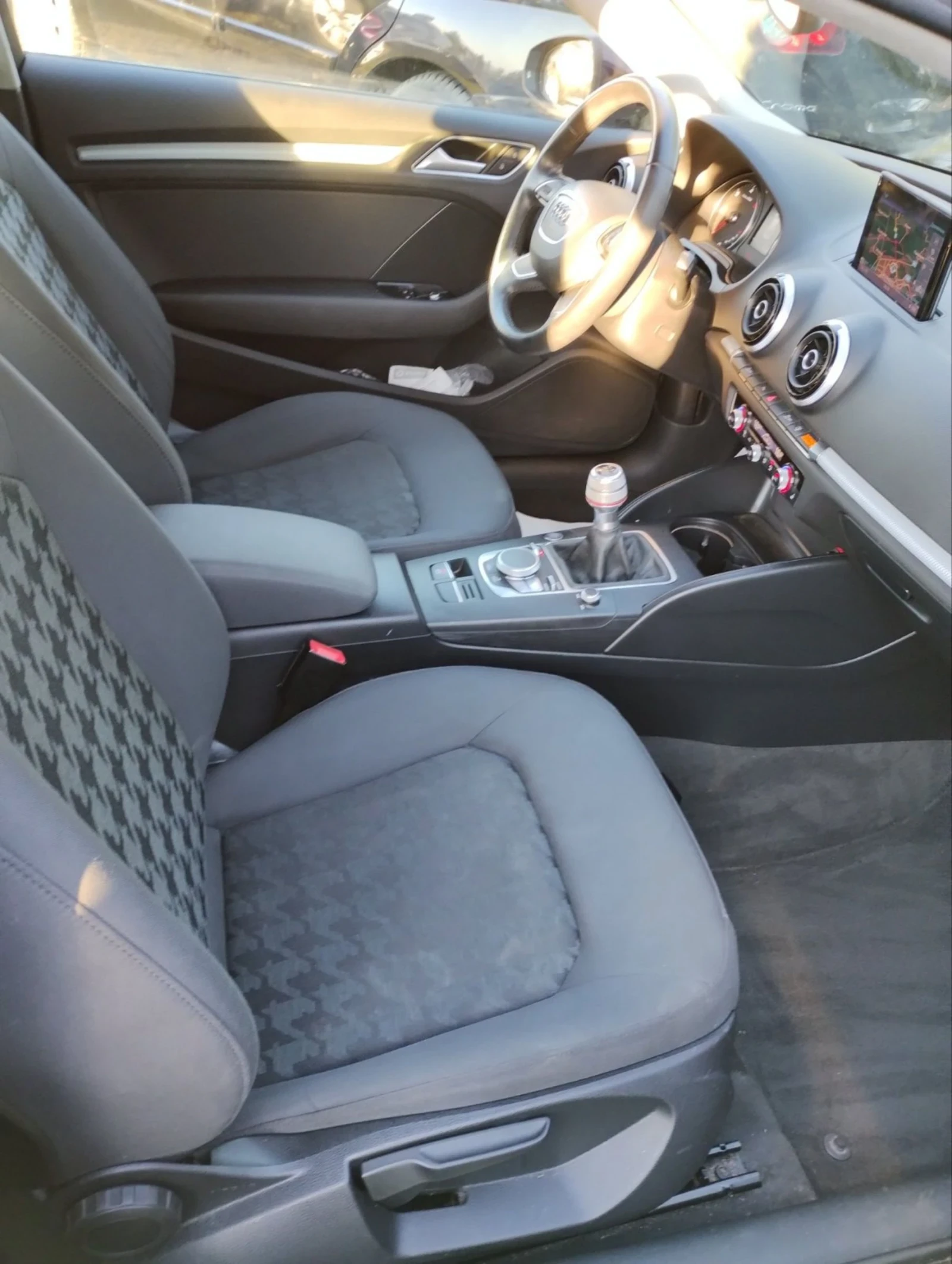 Audi A3 1.6 TDI , снимка 10 - Автомобили и джипове - 54430419