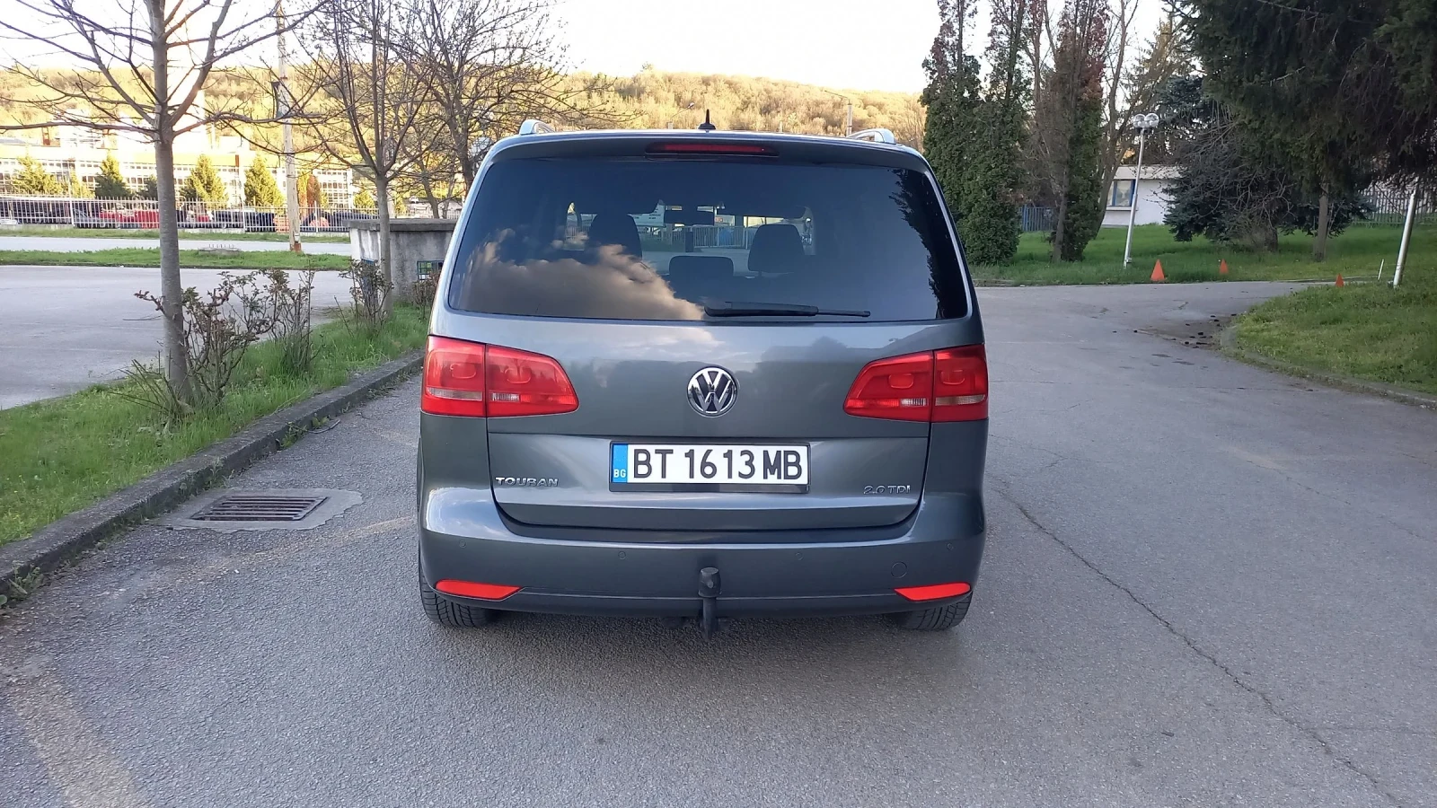 VW Touran 2.0tdi 140к.с, снимка 7 - Автомобили и джипове - 54498286
