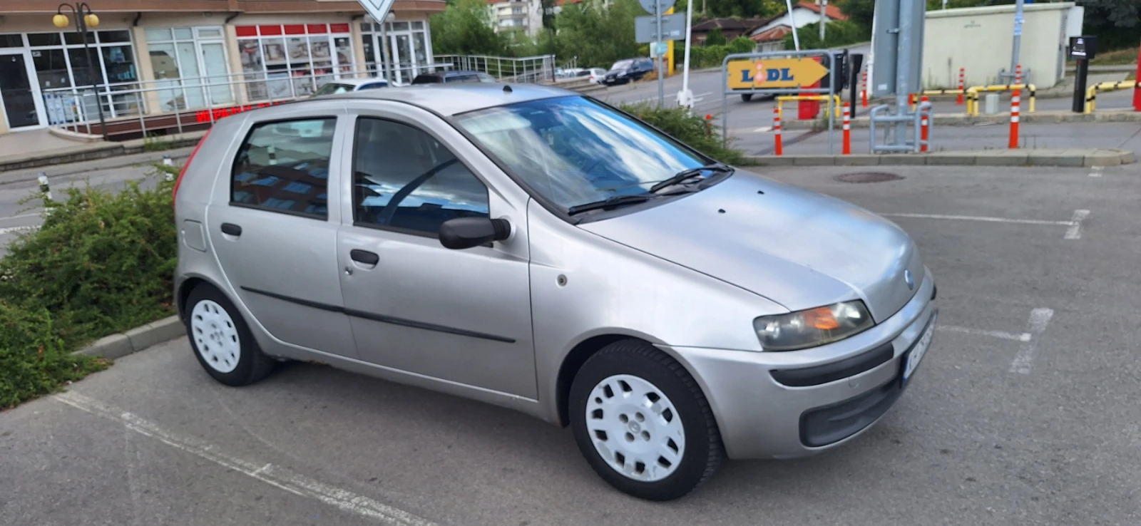 Fiat Punto, снимка 4 - Автомобили и джипове - 55471995