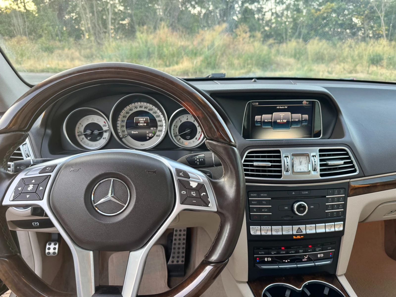 Mercedes-Benz E 400 AMG| ПАНОРАМА| ПОДГРЕВ| ОБДУХВАНЕ| NAVI| HARMAN| , снимка 12 - Автомобили и джипове - 55658810