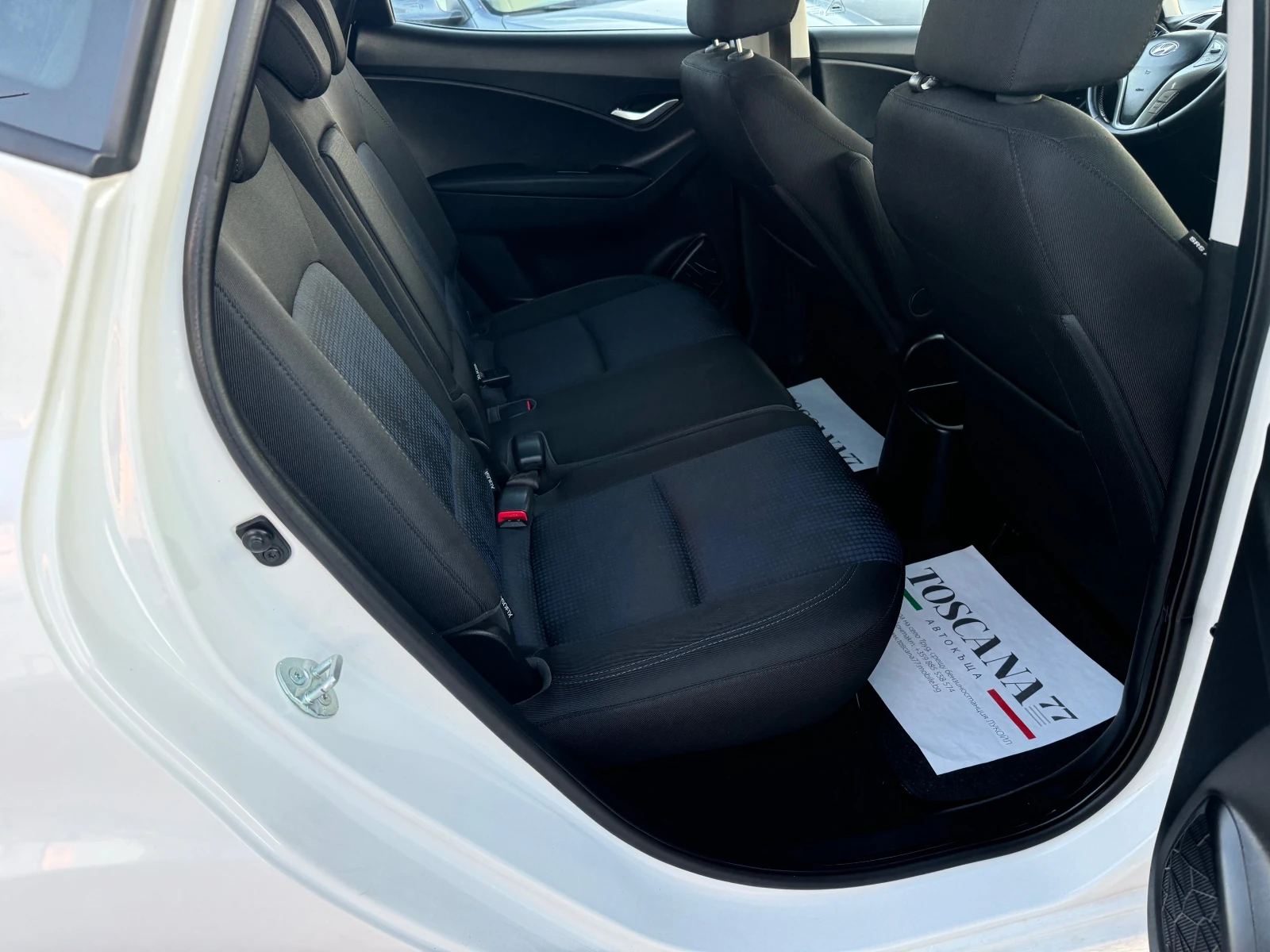 Hyundai Ix20 1.4i* ��� * 90�.�.* ���� * �������� ������� *  | Mobile.bg � ����������� 10