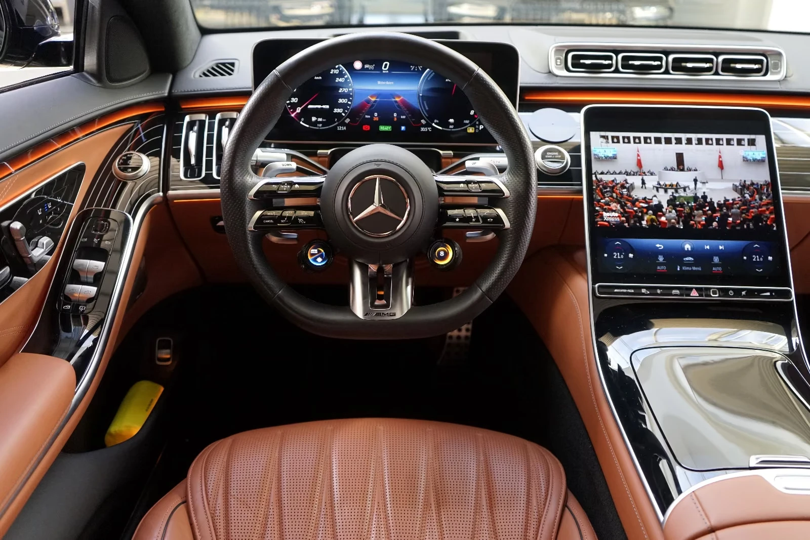 Mercedes-Benz S 63 AMG e LONG/PHEV/802HP/4x4/TV/DESIGNO/PANO/MASSAGE/343h, снимка 7 - Автомобили и джипове - 56233749