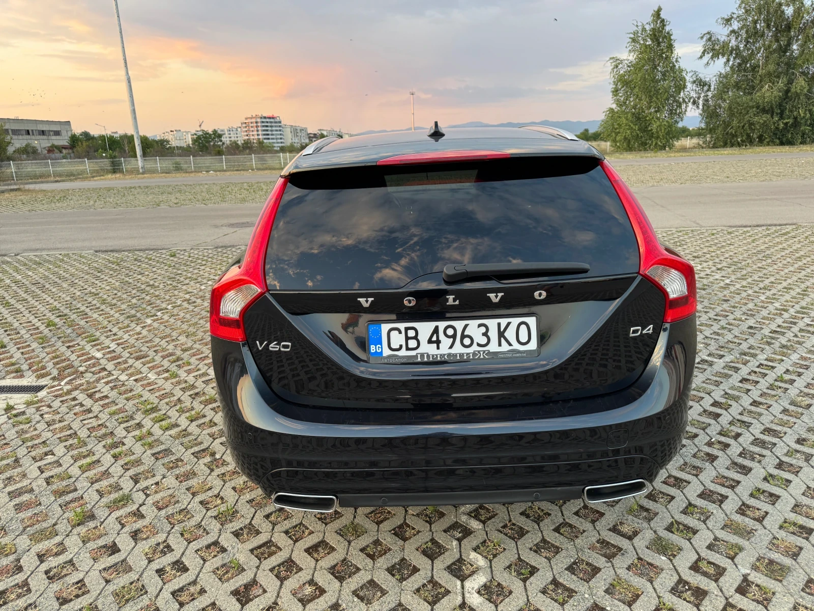Volvo V60 D4 Ocean Race, снимка 5 - Автомобили и джипове - 56266669