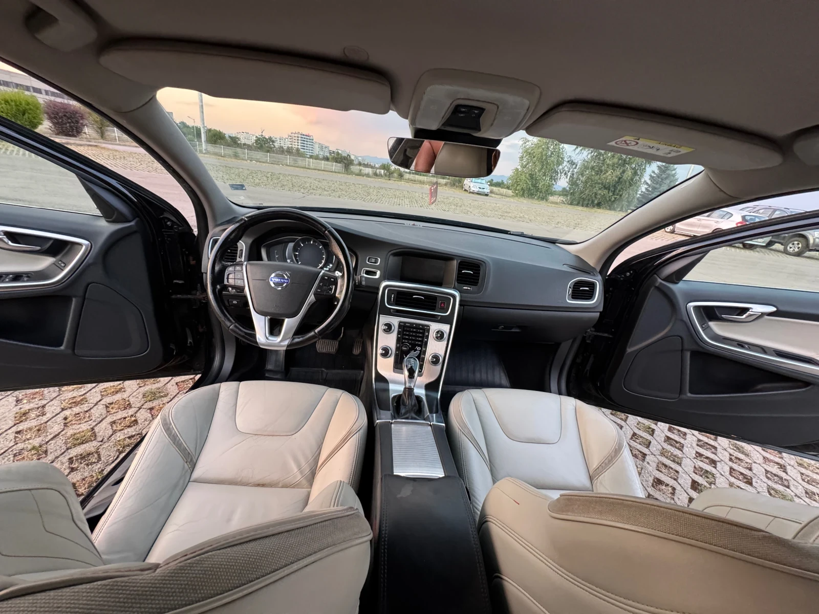 Volvo V60 D4 Ocean Race, снимка 9 - Автомобили и джипове - 56266669