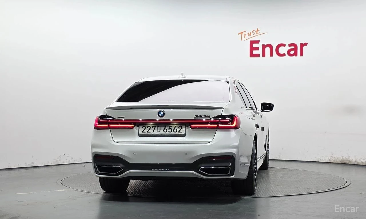 BMW 740, снимка 3 - Автомобили и джипове - 56689709