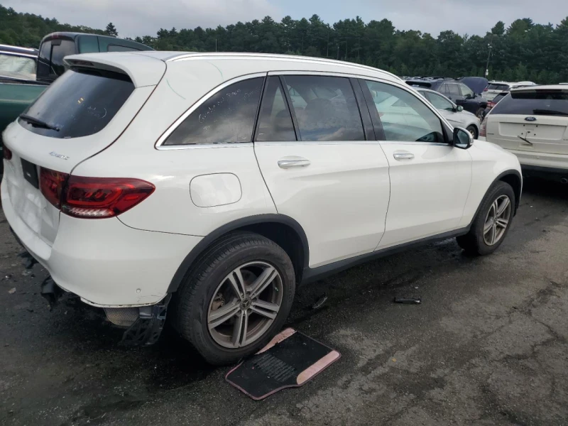 Mercedes-Benz GLC 300 4MATIC* Digital* Burmester* , снимка 4 - Автомобили и джипове - 47772603