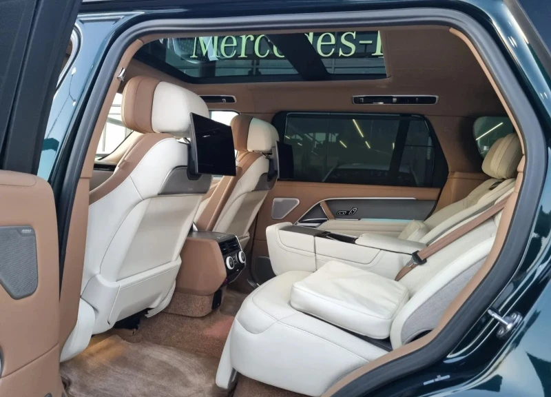 Land Rover Range rover LWB SV 4.4 V8 P530 AWD, снимка 8 - Автомобили и джипове - 52364317