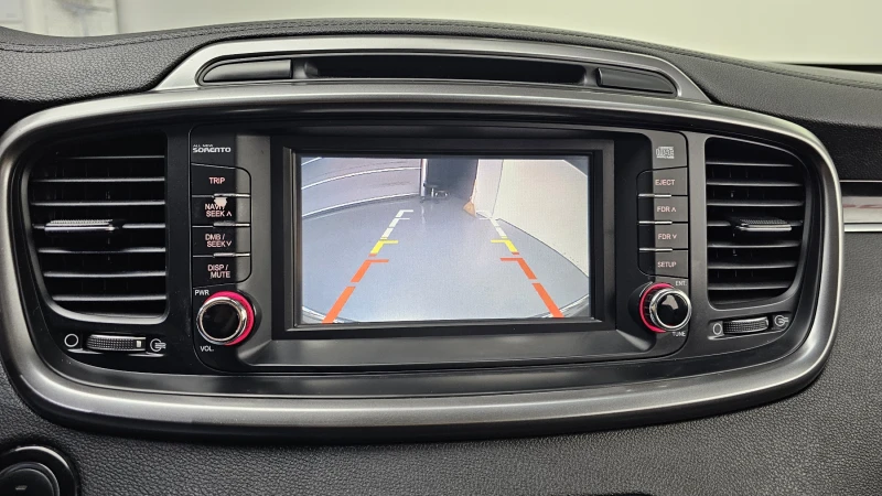 Kia Sorento 2.0 Prestige, снимка 15 - Автомобили и джипове - 52641930