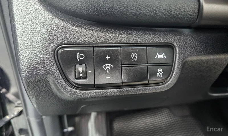 Kia Seltos, снимка 13 - Автомобили и джипове - 53187528