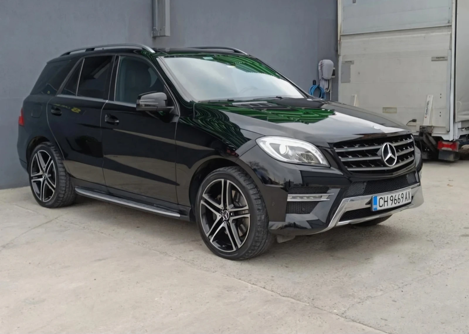 Mercedes-Benz ML 350 КАТО НОВ  3.5 БАРТЕР - изображение 2