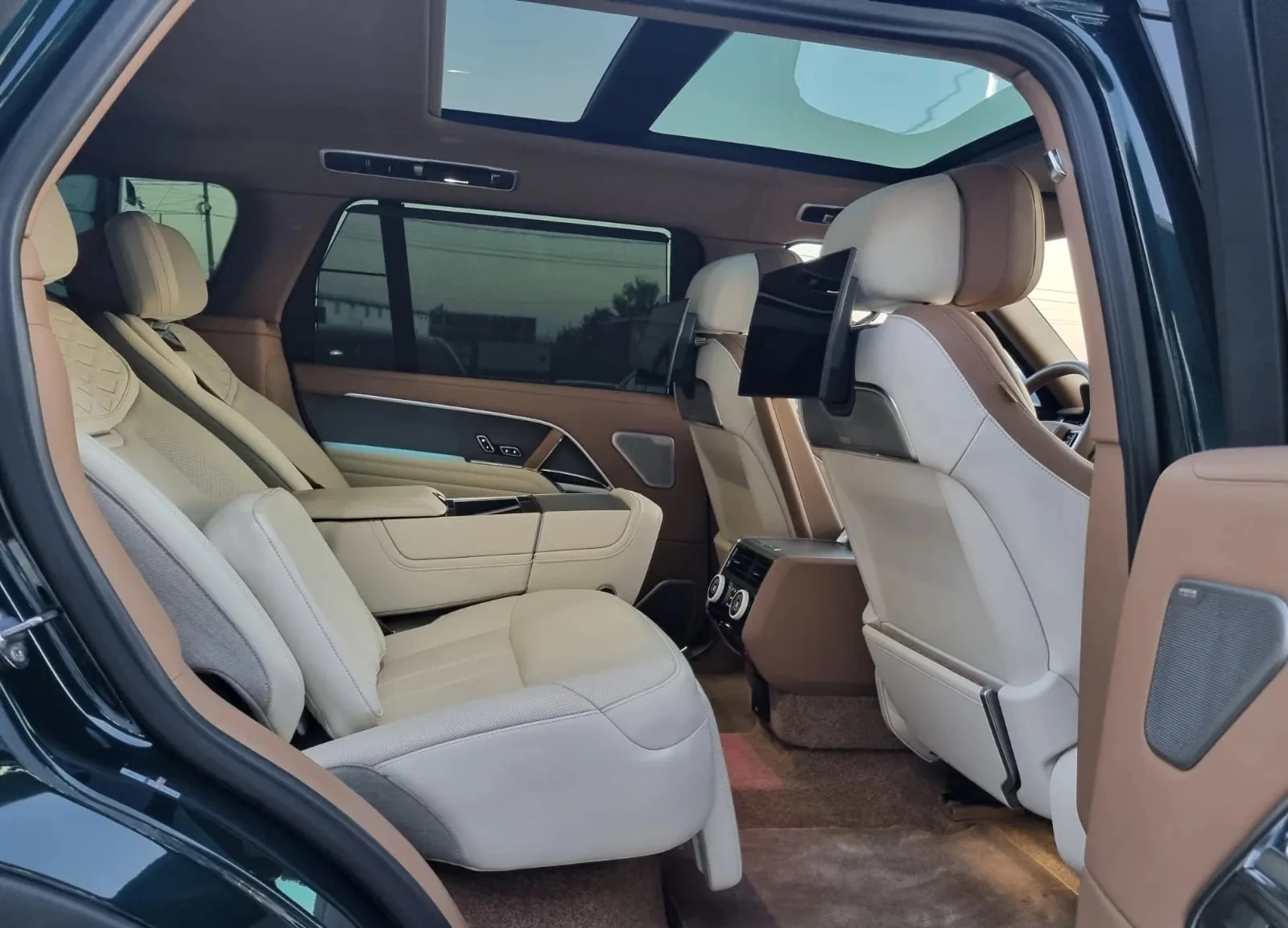 Land Rover Range rover LWB SV 4.4 V8 P530 AWD | Mobile.bg   9