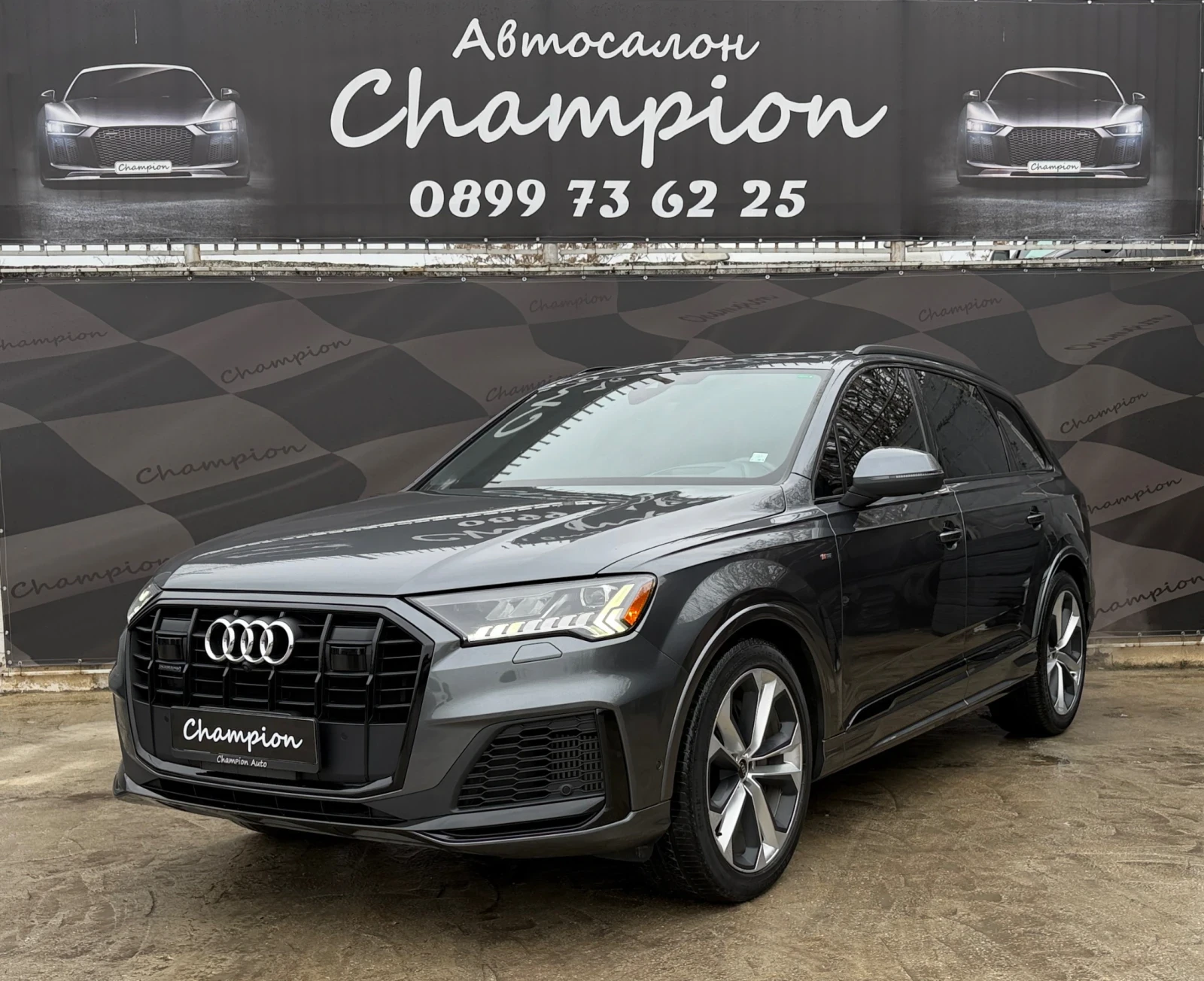 Audi Q7 7 местен