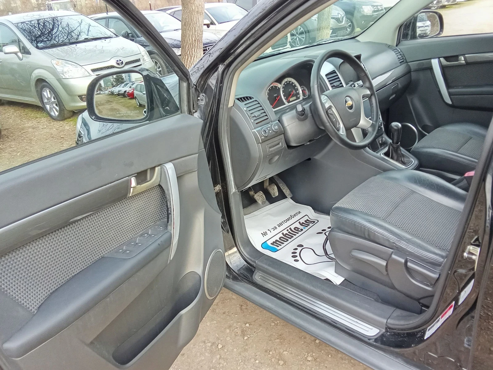 Chevrolet Captiva 2.0VCDI-7 MECTA-КОЖА-НАВИГАЦИЯ-КАМЕРА, снимка 10 - Автомобили и джипове - 53730066
