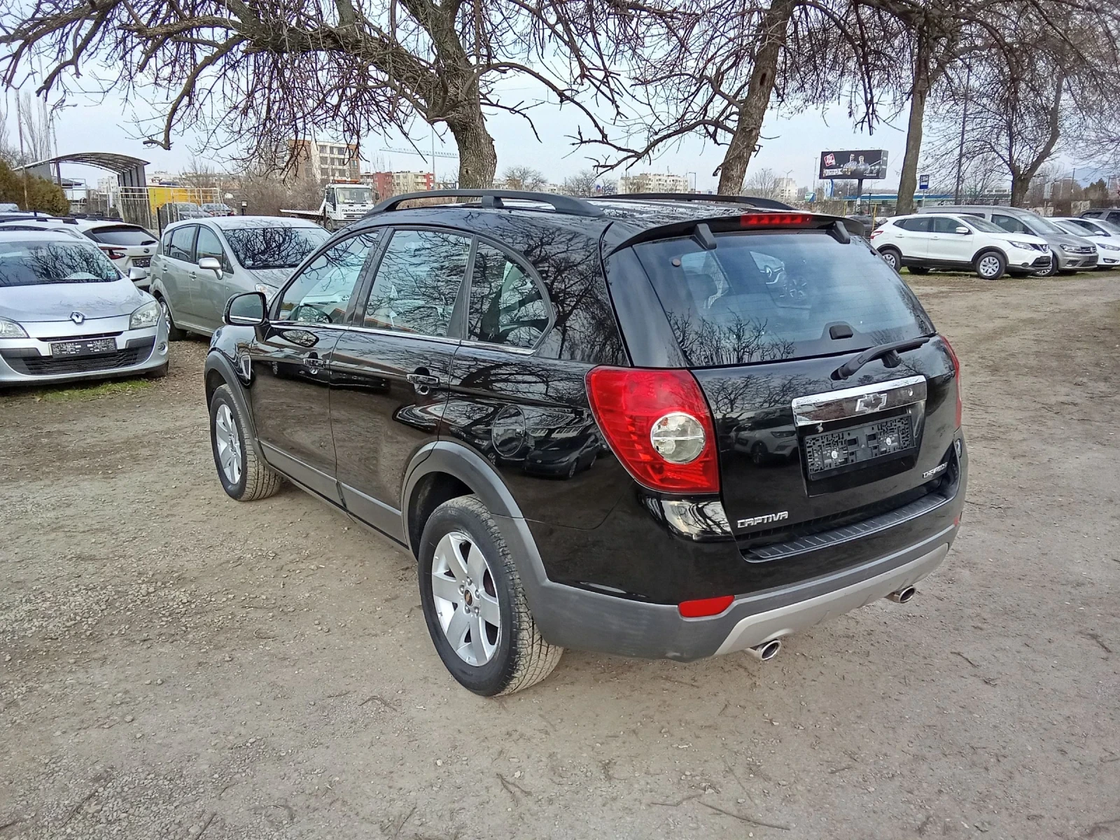 Chevrolet Captiva 2.0VCDI-7 MECTA-КОЖА-НАВИГАЦИЯ-КАМЕРА, снимка 3 - Автомобили и джипове - 53730066