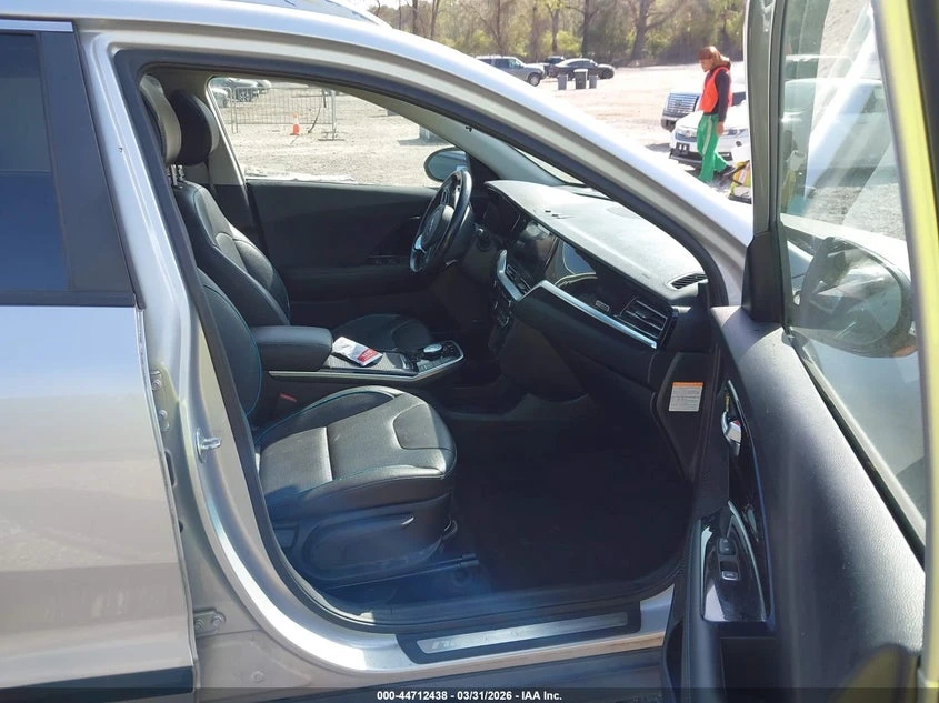 Kia Niro Ev Ex Premium, снимка 5 - Автомобили и джипове - 54460479