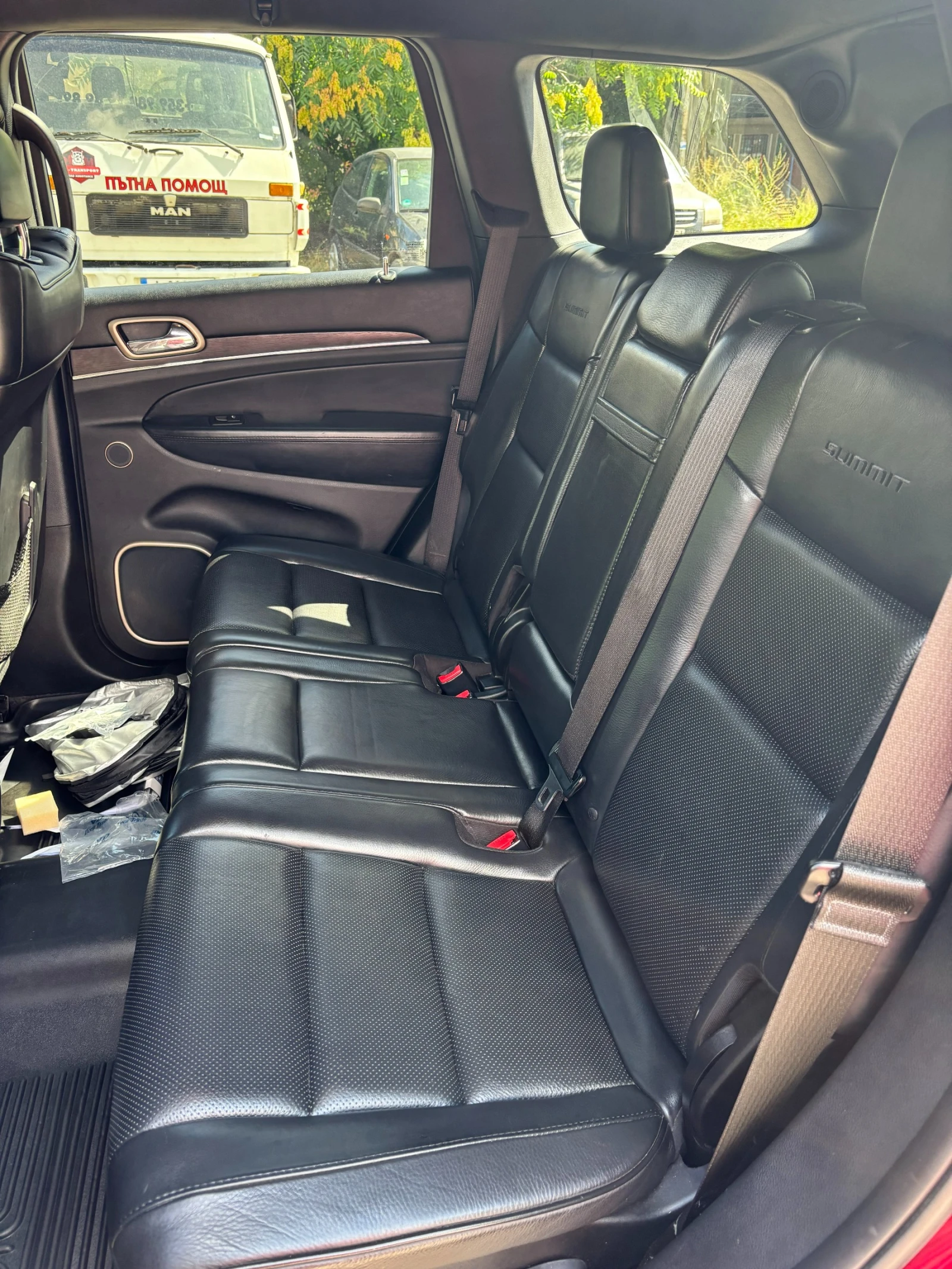 Jeep Grand cherokee Summit, снимка 13 - Автомобили и джипове - 55422350