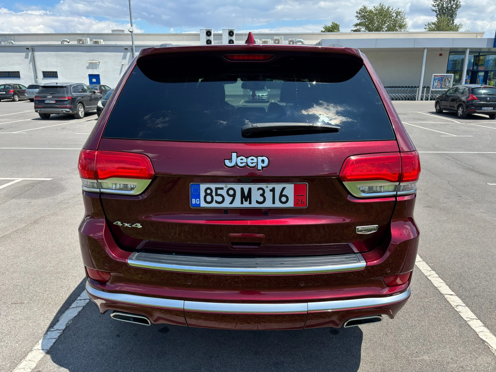 Jeep Grand cherokee Summit, снимка 8 - Автомобили и джипове - 55422350