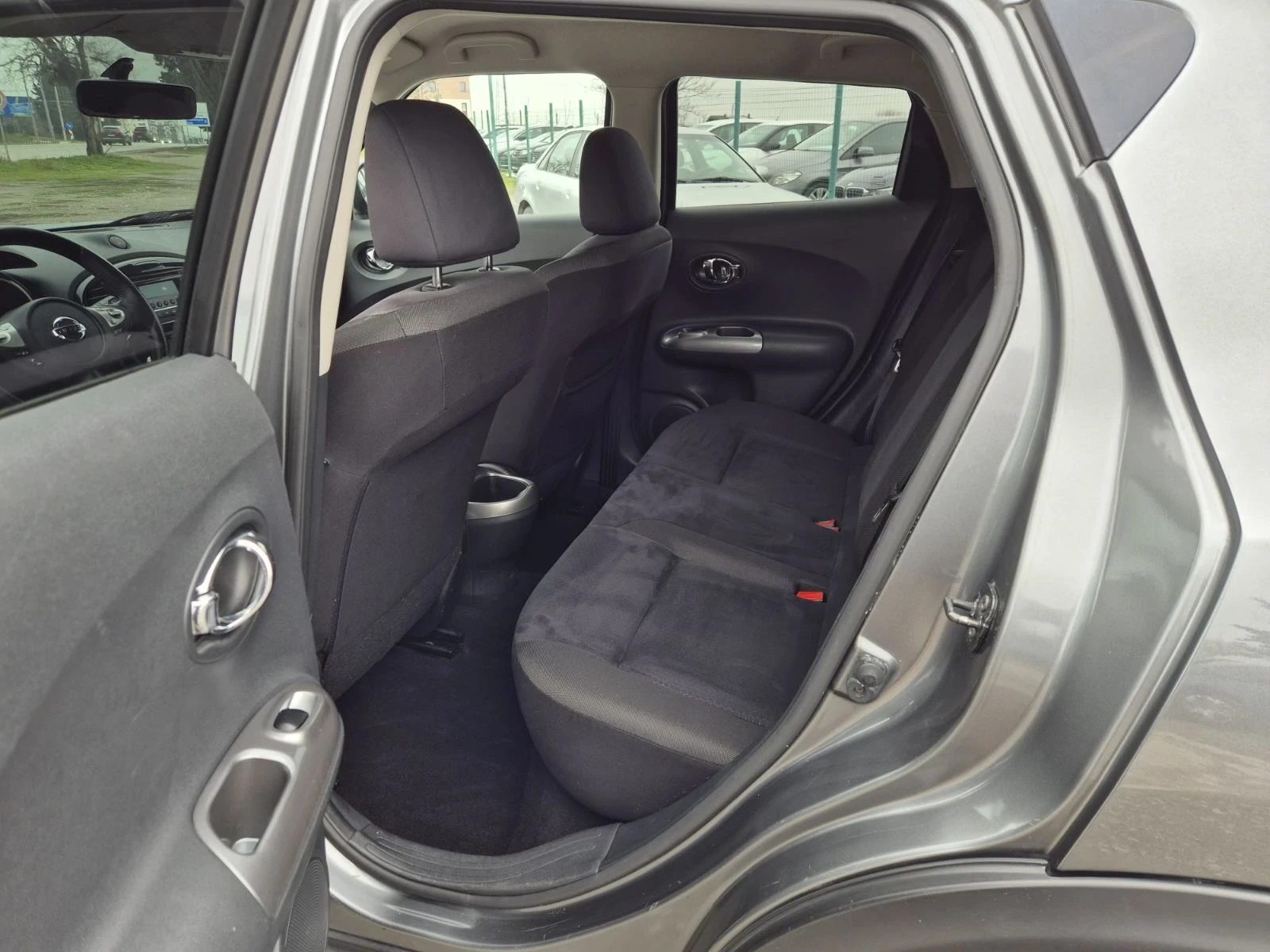 Nissan Juke, снимка 12 - Автомобили и джипове - 55503413