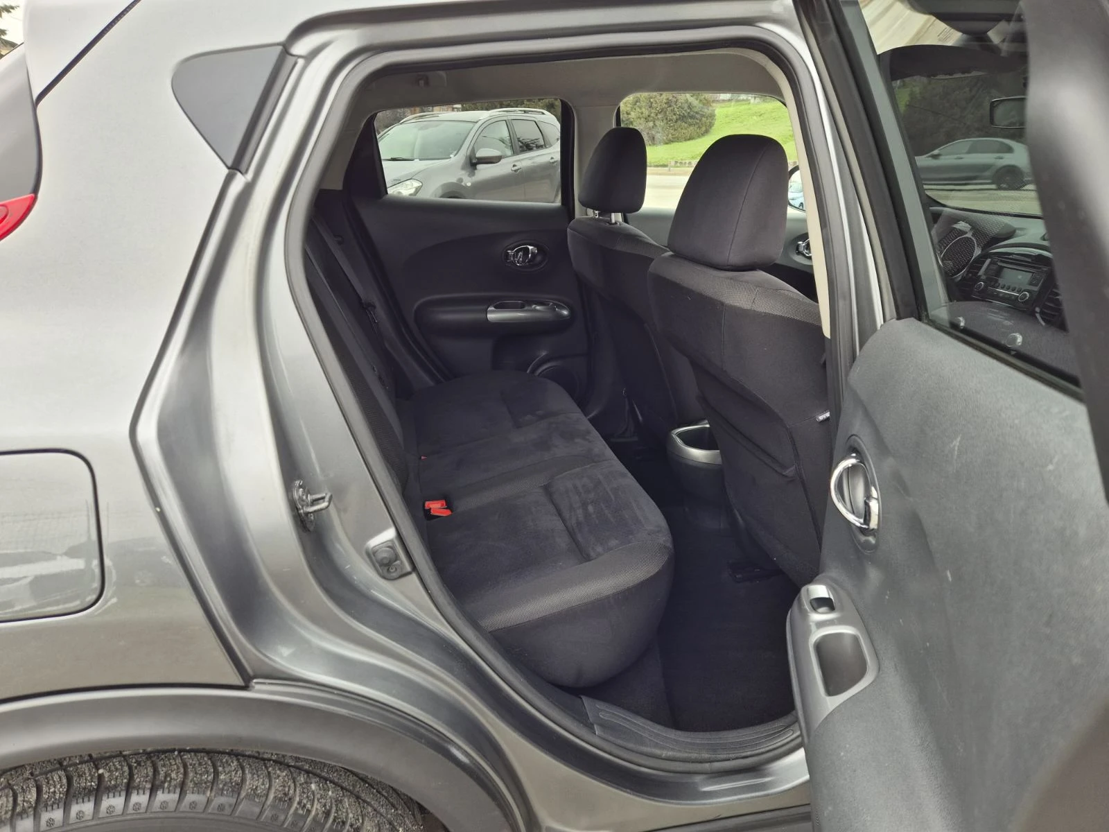 Nissan Juke, снимка 11 - Автомобили и джипове - 55503413