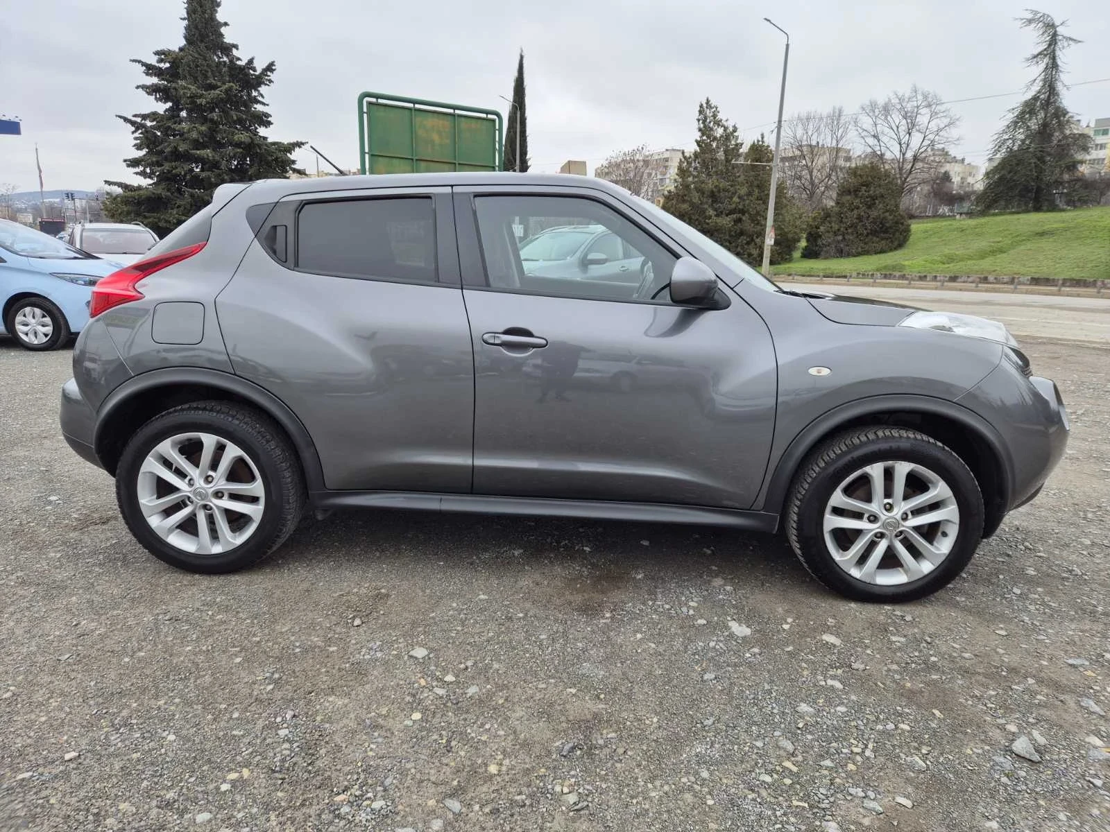 Nissan Juke, снимка 6 - Автомобили и джипове - 55503413