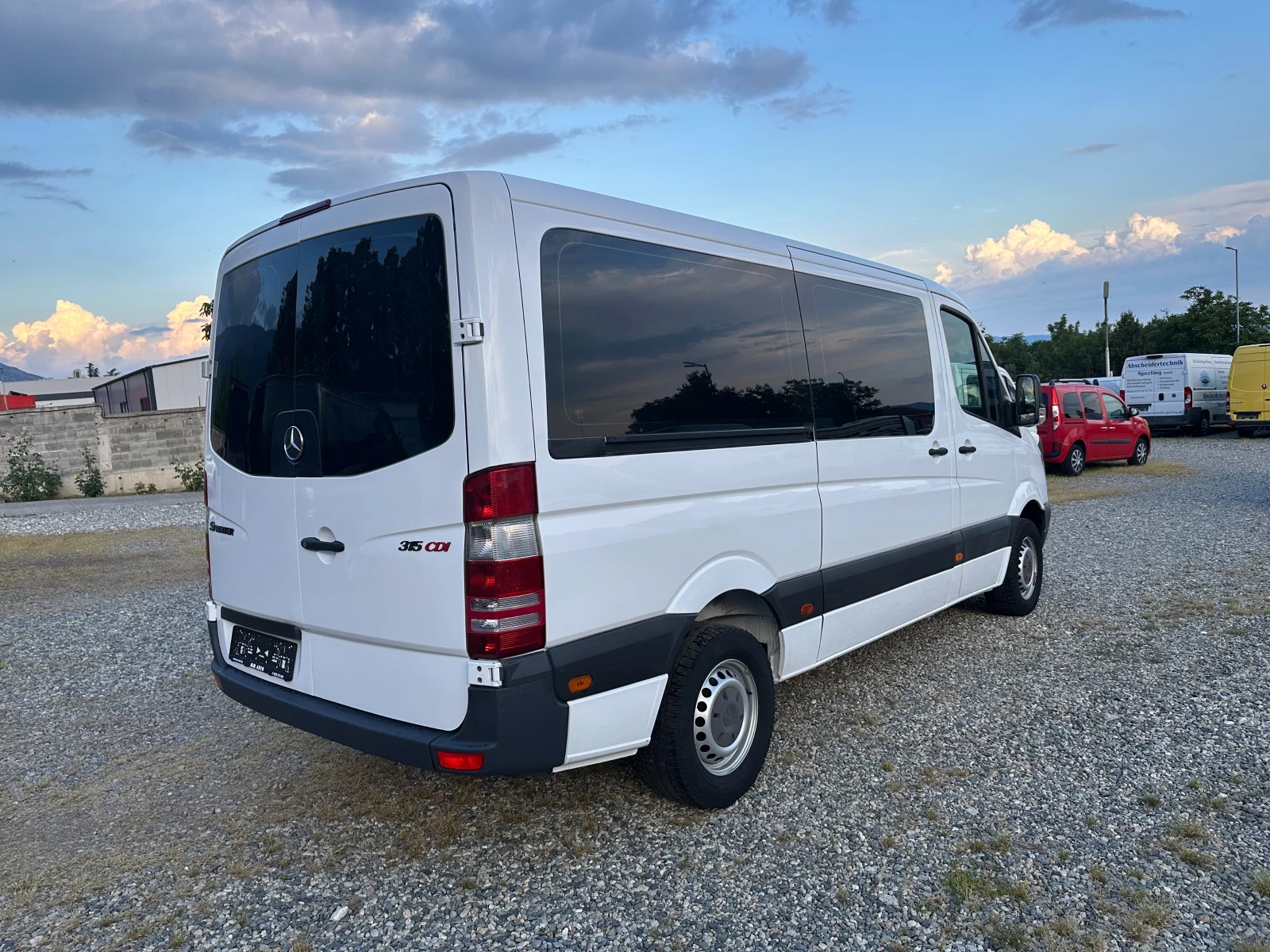 Mercedes-Benz Sprinter 315 9места/климатроник/темпомат/9места, снимка 3 - Бусове и автобуси - 55007339