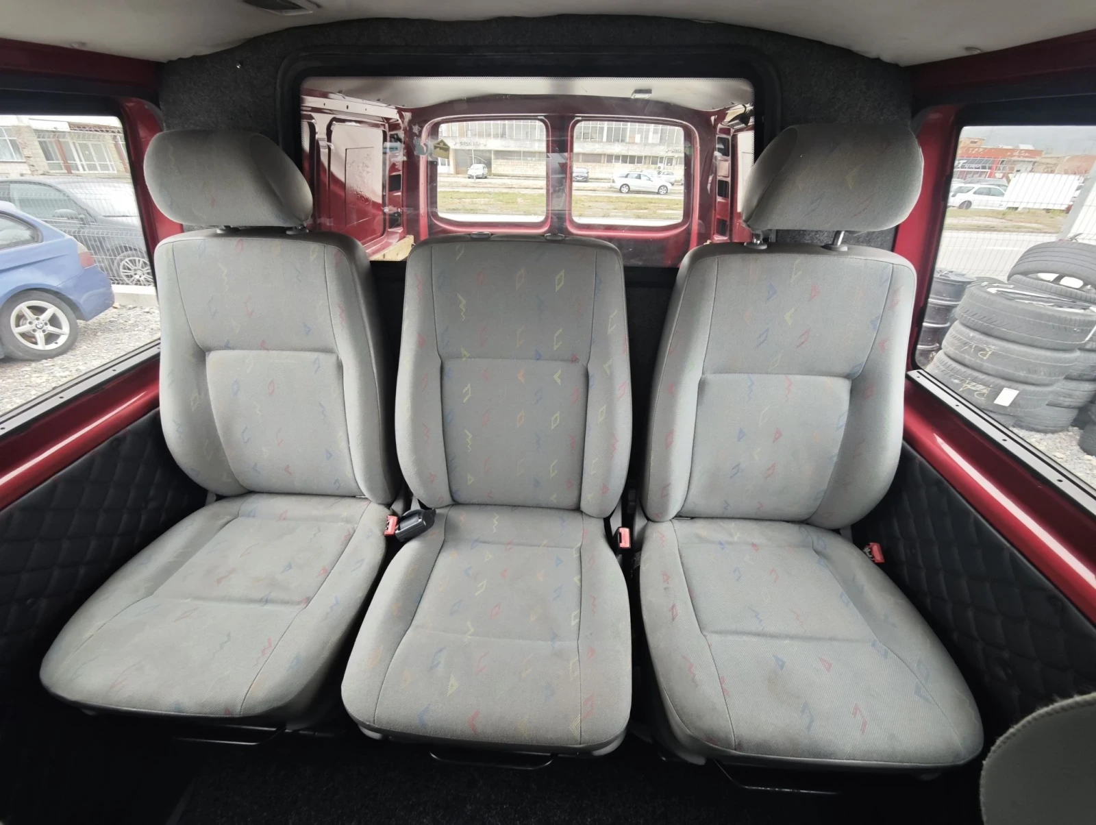 VW T5 2.5, снимка 11 - Бусове и автобуси - 56527690