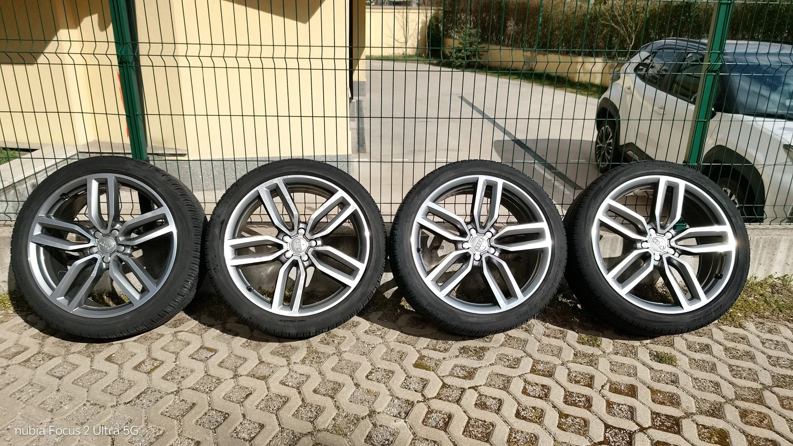 Гуми с джанти Pirelli 255/40R21