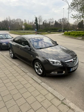 Обява за продажба на Opel Insignia 2.8 V6, 4x4, кожа, автомат, Navi, биксенон, ОБСЛУЖ ~12 800 лв. - изображение 1