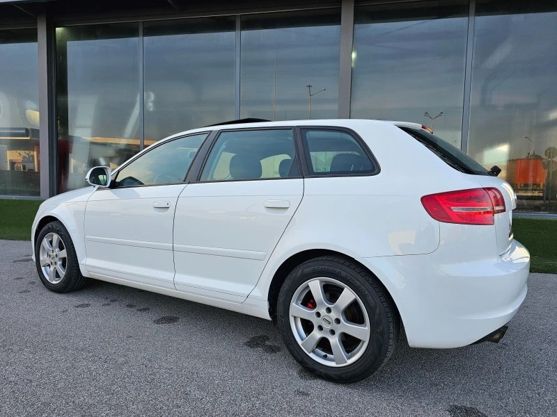 Audi A3 1.4 TFSI Sportback Panorama, снимка 5 - Автомобили и джипове - 43416787