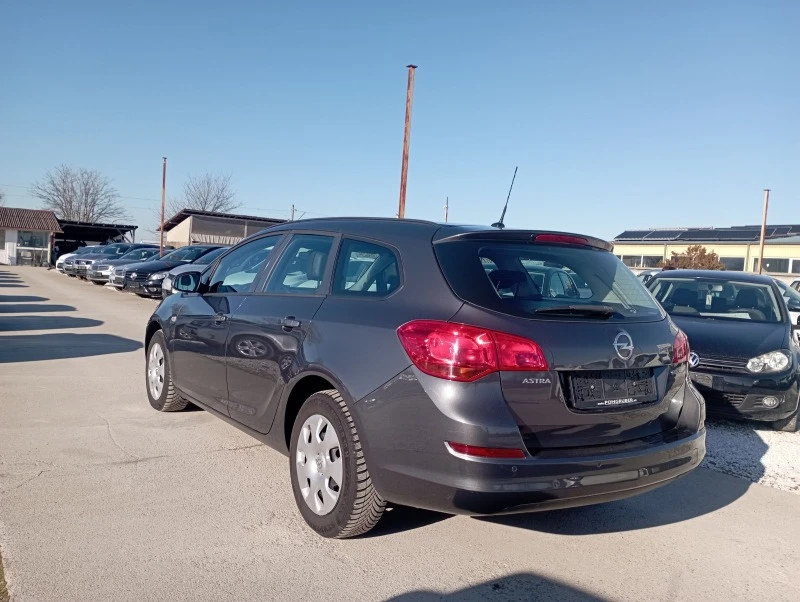 Opel Astra 1.4, 101кс, снимка 5 - Автомобили и джипове - 43559152