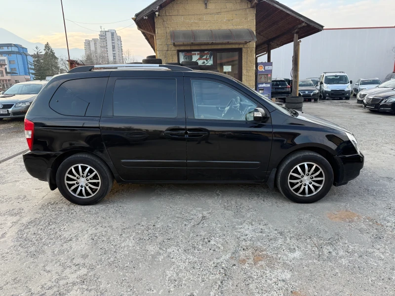 Kia Carnival 2.2 CRDI 194кс. 7местс вс. екстри, снимка 4 - Автомобили и джипове - 48149931