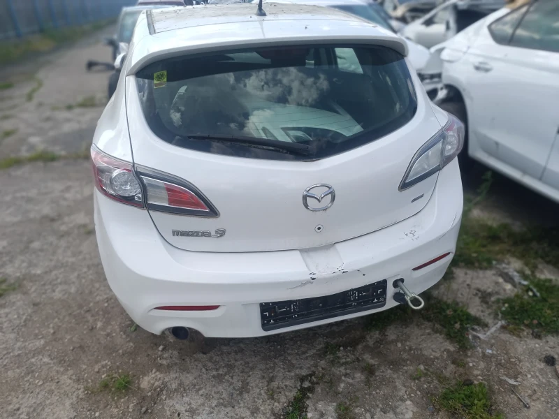 Mazda 3 1.6, снимка 2 - Автомобили и джипове - 50407522