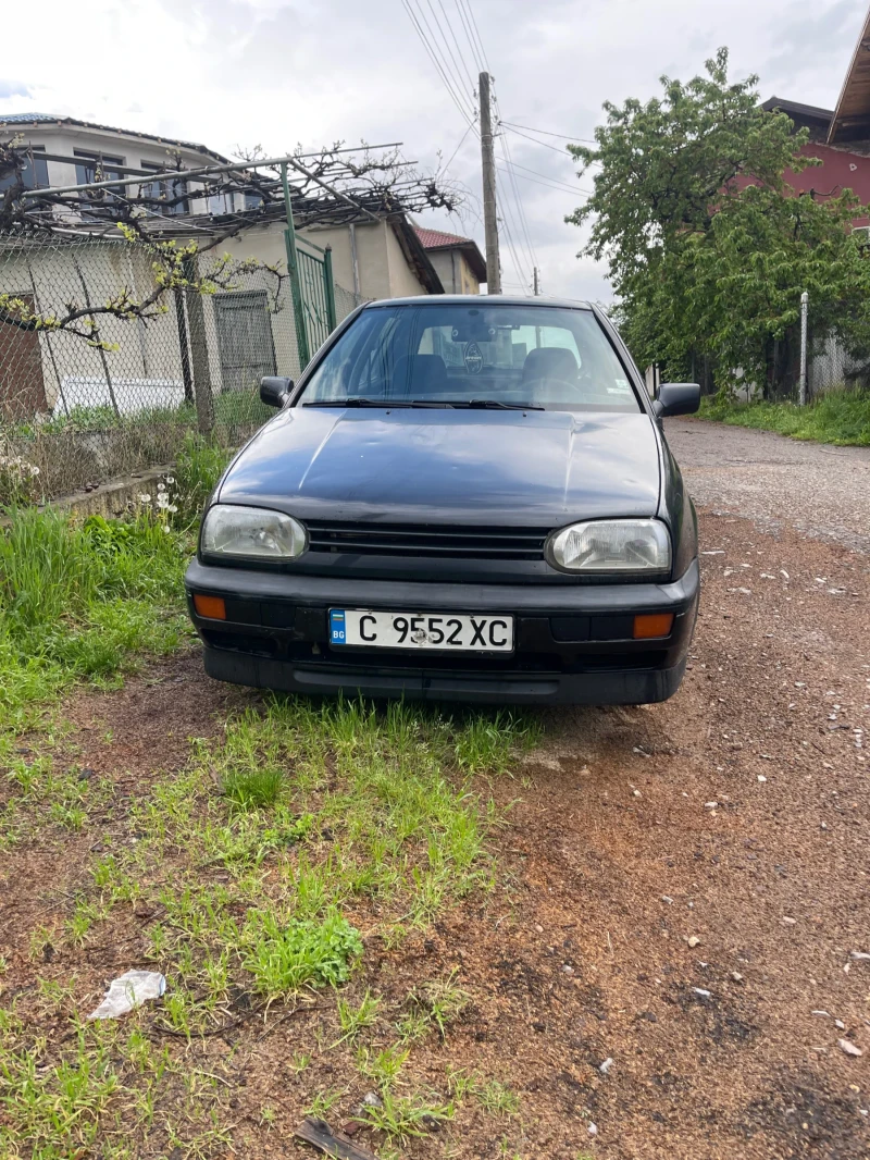 VW Golf, снимка 4 - Автомобили и джипове - 52898700