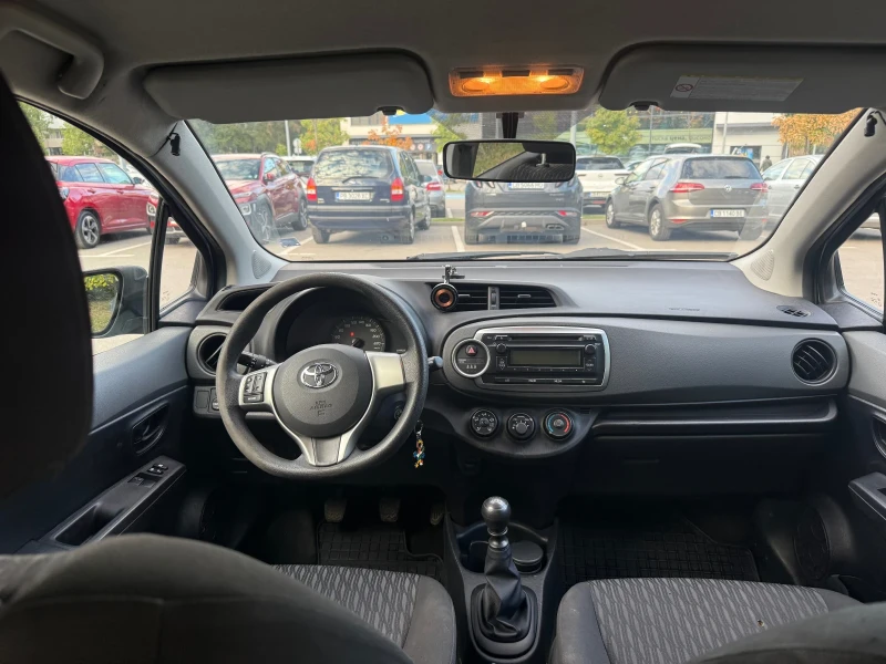 Toyota Yaris 1.33 DUAL VVT-i, снимка 11 - Автомобили и джипове - 51954793