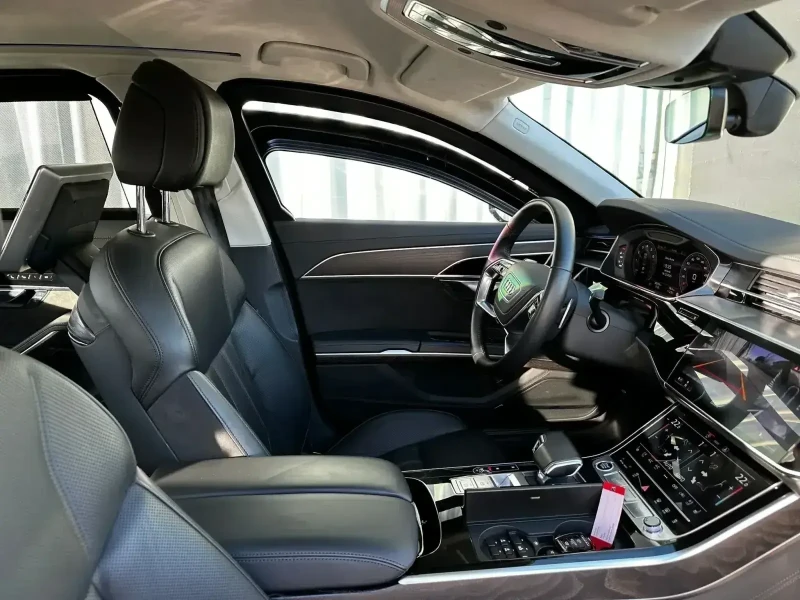 Audi A8, снимка 7 - Автомобили и джипове - 53044128