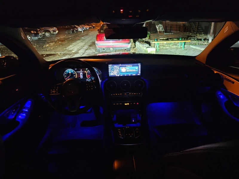 Mercedes-Benz C 220 4-matic AMG OPTIC DIGITAL 9g tronic, снимка 14 - Автомобили и джипове - 53101410