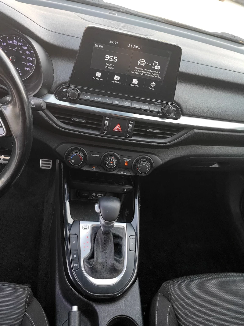 Kia Forte EX, снимка 7 - Автомобили и джипове - 53182827