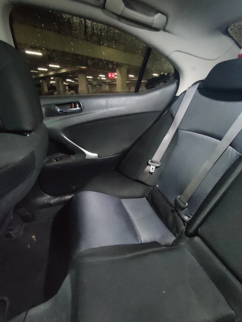 Lexus IS 220d, снимка 6 - Автомобили и джипове - 53267403