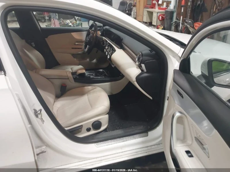 Mercedes-Benz A 220 4MATIC | ЦЕНА ДО БЪЛГАРИЯ | , снимка 5 - Автомобили и джипове - 53577525