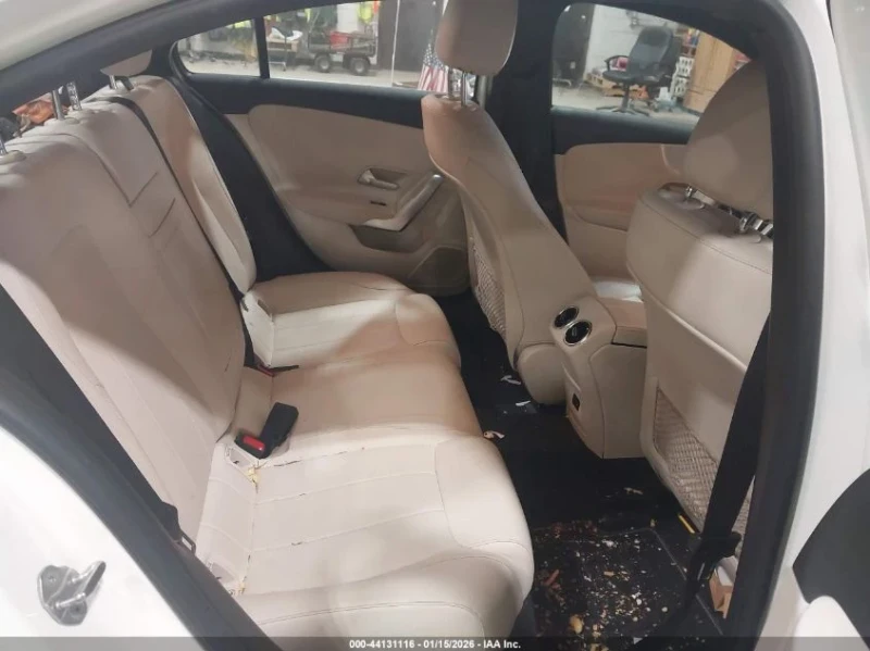 Mercedes-Benz A 220 4MATIC | ЦЕНА ДО БЪЛГАРИЯ | , снимка 8 - Автомобили и джипове - 53577525