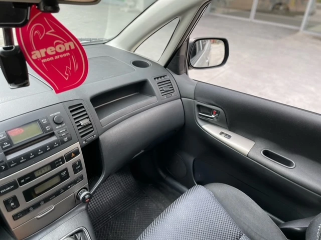 Toyota Corolla verso 1.6 vvt, снимка 10 - Автомобили и джипове - 48605775