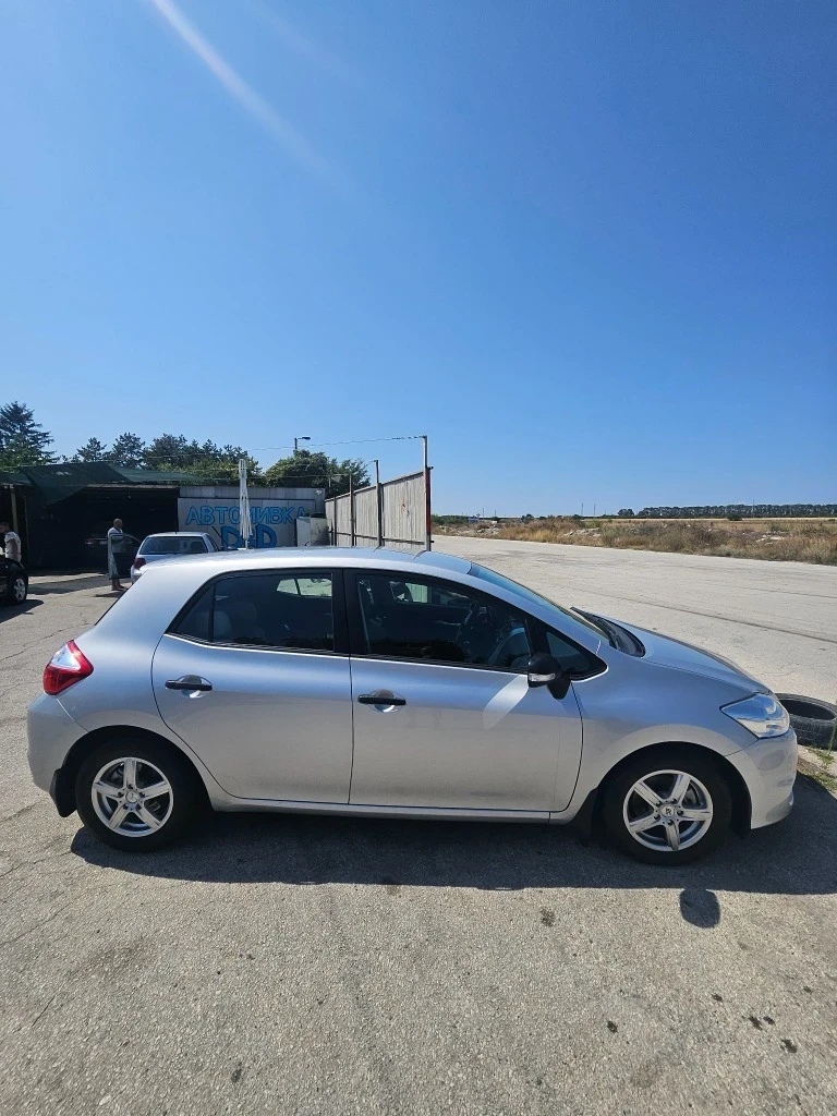 Toyota Auris 1.4D4D, Фейс, печка. - изображение 4