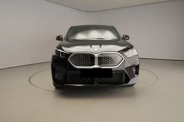 BMW iX2 eDrive 20 / M SPORT / H&K / CAMERA / , снимка 5 - Автомобили и джипове - 55476872